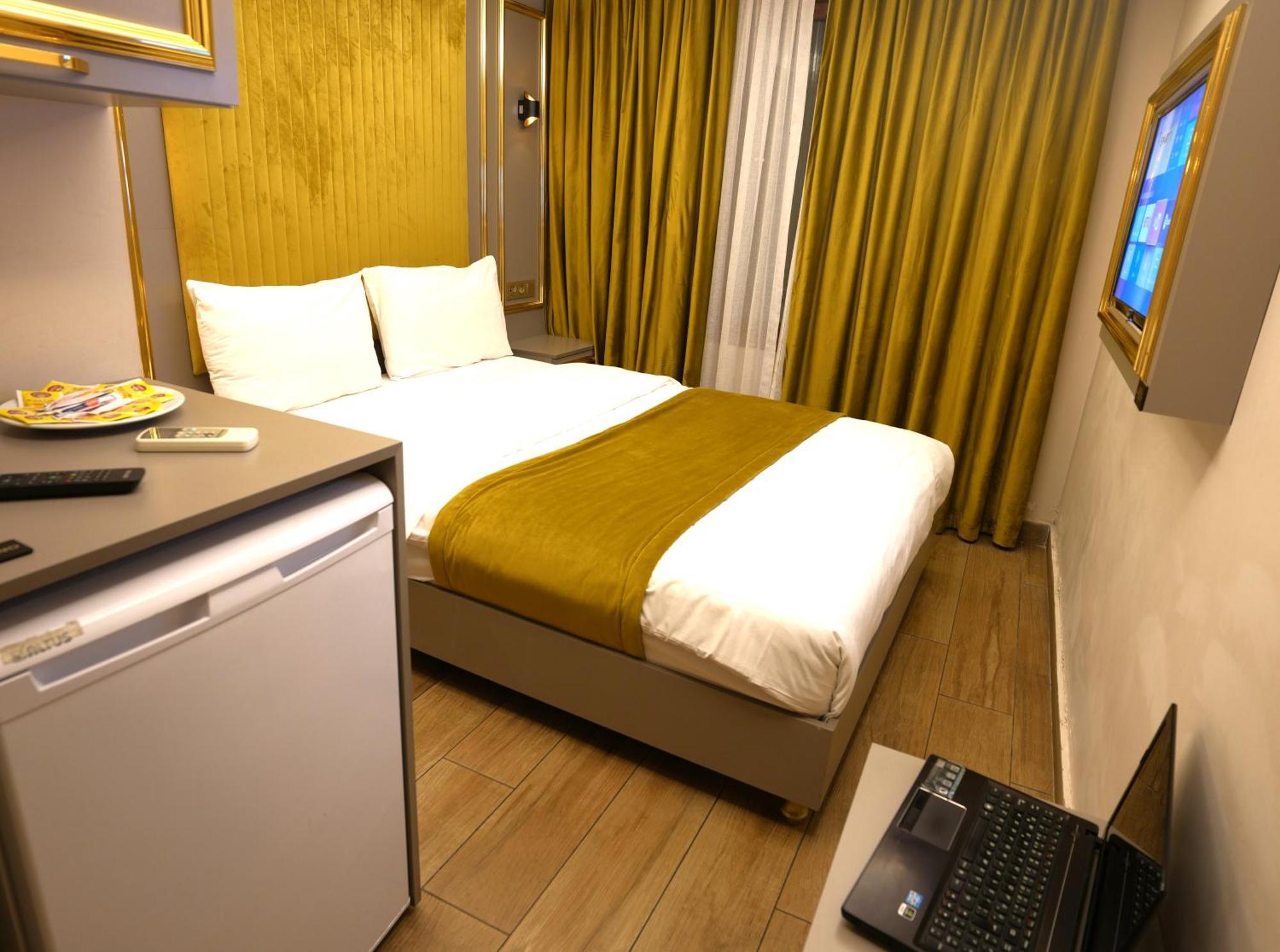 Taksim La Marino Hotel Стамбул Экстерьер фото