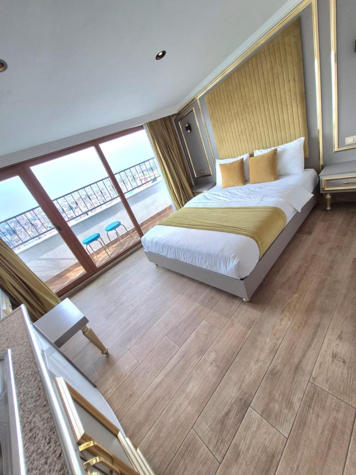 Taksim La Marino Hotel Стамбул Экстерьер фото