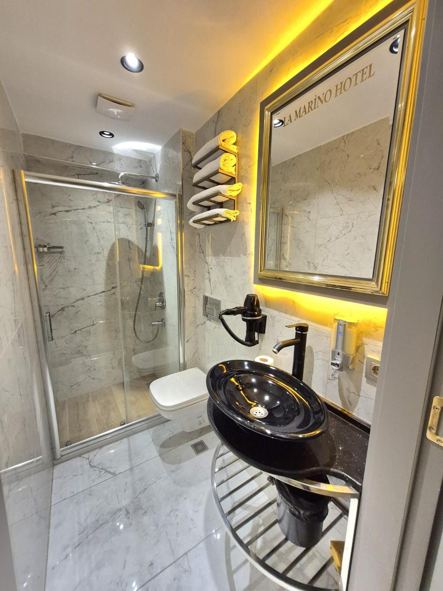 Taksim La Marino Hotel Стамбул Экстерьер фото
